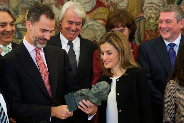 Spanish Royals receives Board of the Academy of Cinema - CAROLINA HERRERA Shoes