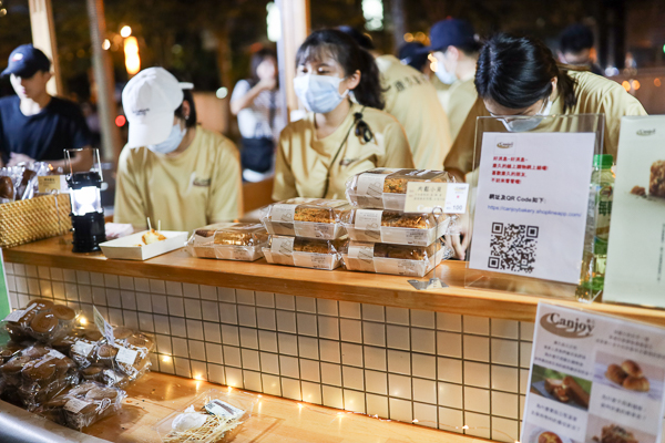 全台最美市集夜市「富地市場」移至草悟廣場，試營運就吸引滿滿人潮