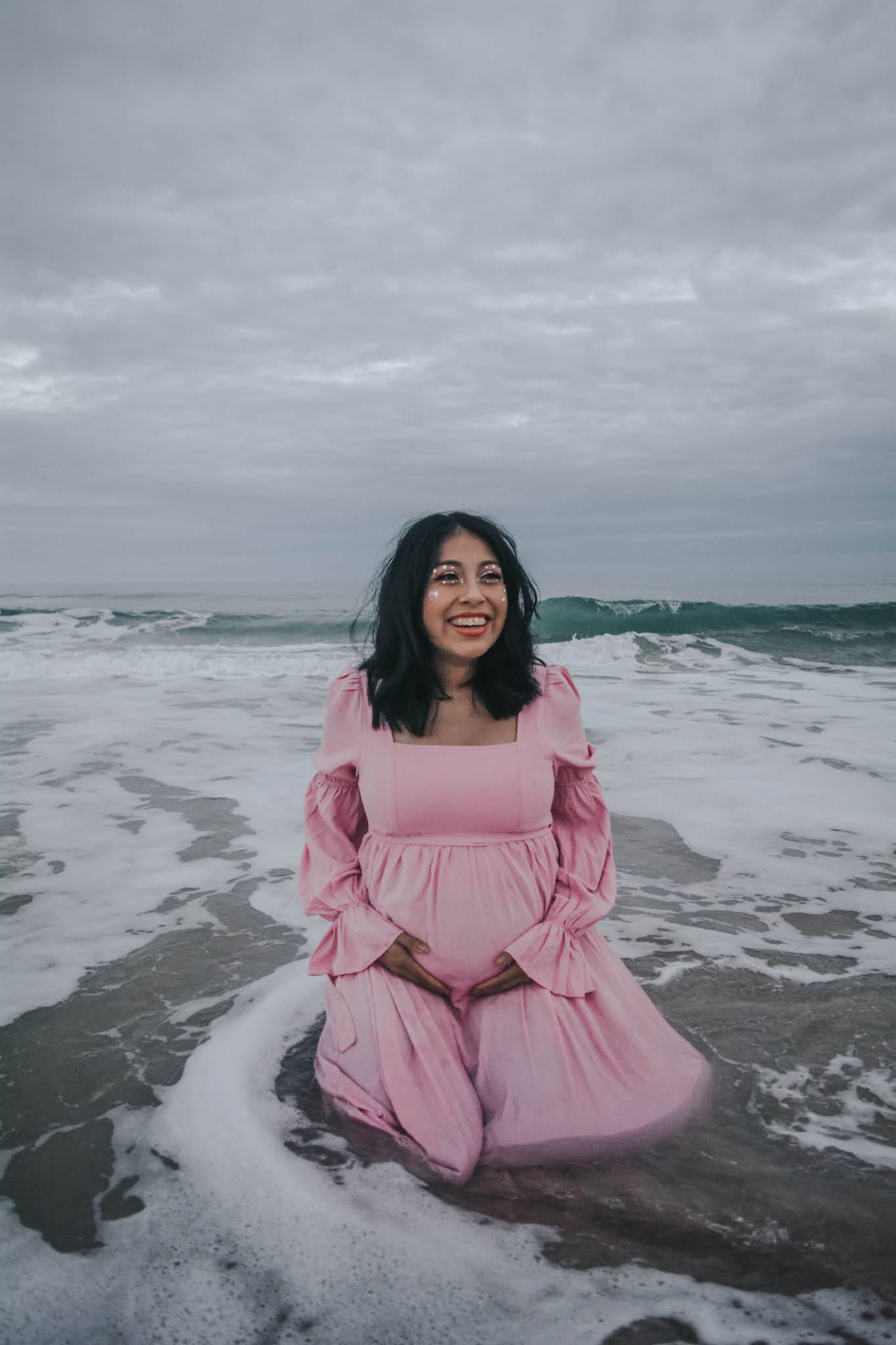 Maternity Photo Shoot Ideas: Ocean Photos