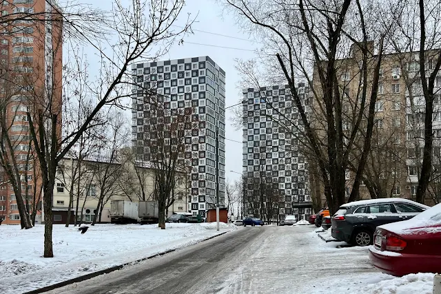 Криворожская улица, дворы, жилой комплекс V-House