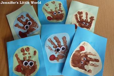 Simple reindeer handprint Christmas cards