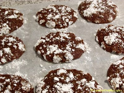 Chocolate Crinkle Cookies by CookieClubRecipes