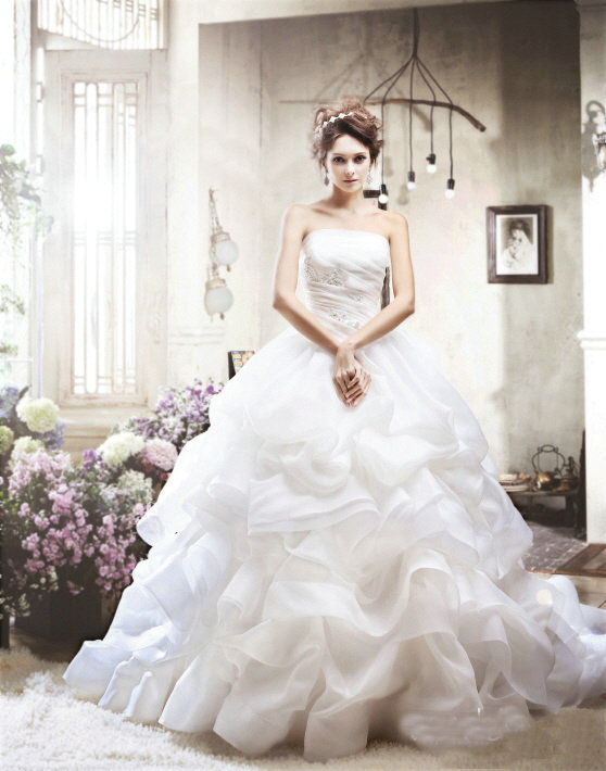 Perfect Korean  Wedding  Dresses  The Hairs