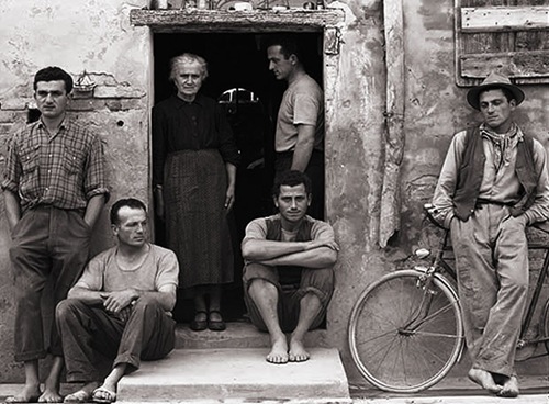 La familia Luzzara, por Paul Strand