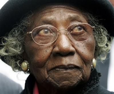  right activist Johnnie Carr listens to comments about Rosa Parks and the 