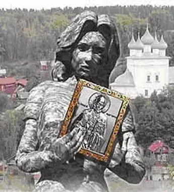 Окаменевшая девушка по имени Зоя Окаменевшая девушка по имени Зоя