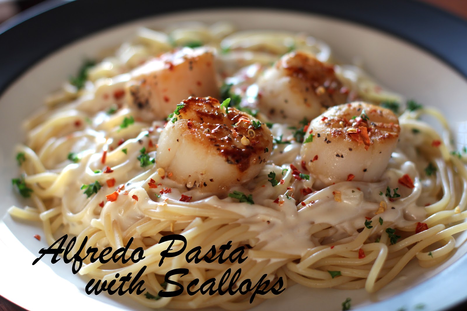 Alfredo Pasta with Scallops