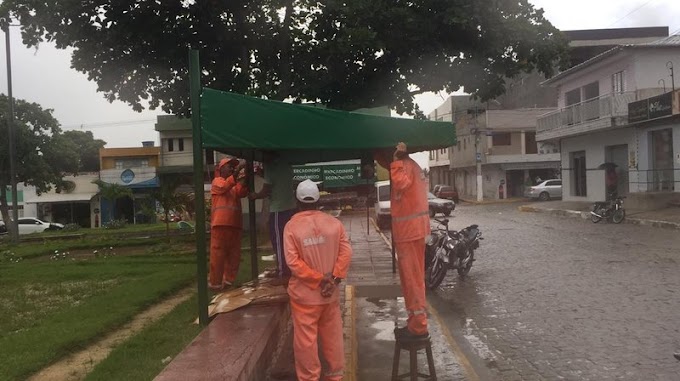 Em Saloá Prefeitura restaura ponto dos motos taxistas !