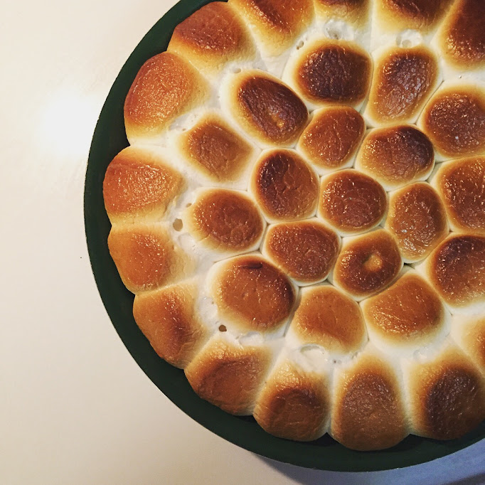 No bonfire, no problem. Oven-baked s'mores. 