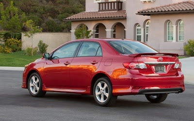 2012 Toyota Corolla Pictures