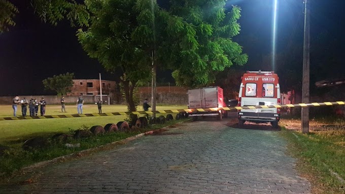 Grupo invade campo de futebol e mata dois irmãos, no Ceará