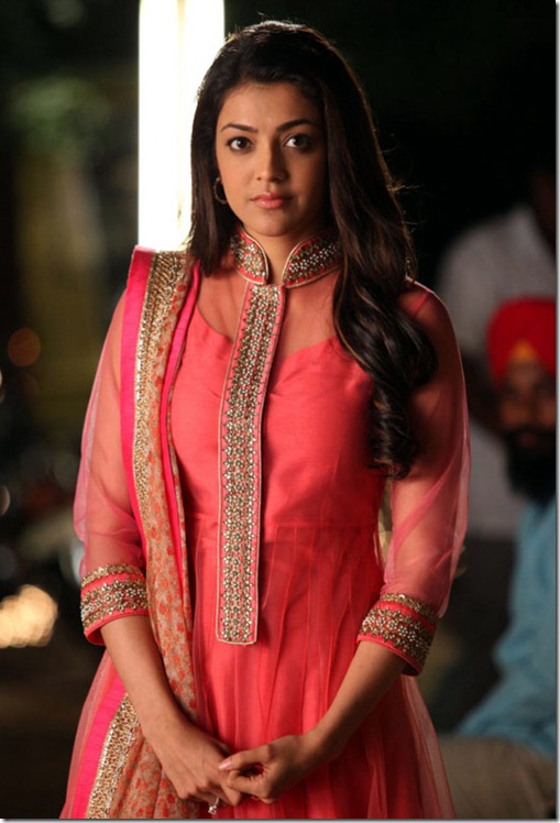 Kajal Agarwal Latest Hot Navel Stills, Kajal Agarwal Latest Pics 2013