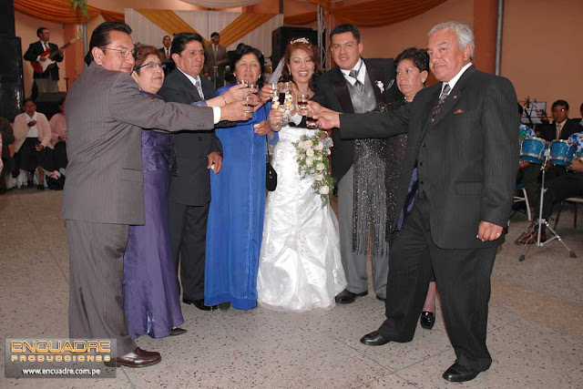 Foto boda novios Huancayo Perú