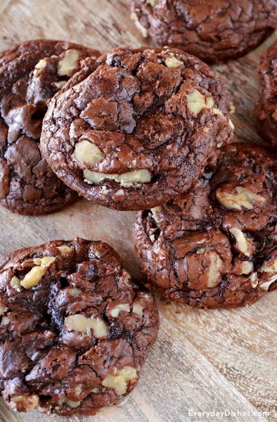Chocolaty, chewy and nutty—it’s everything we love about our dark chocolate walnut cookies. These babies are prime for dunking in a glass of ice-cold milk. The dough only takes 15 minutes to prepare, so these tasty little morsels are a perfect homemade treat when the clock’s ticking.
