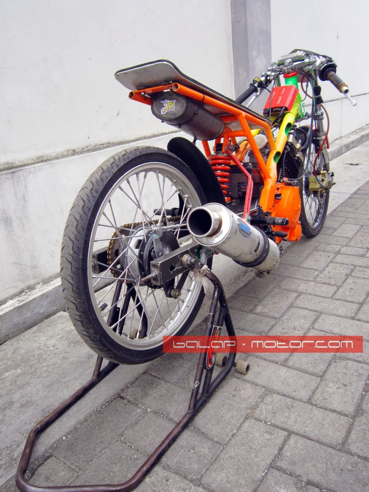 MODIF FU 40 HP SANG PENANTANG DARI NUSAKAMBANGAN BALAPMOTORNET