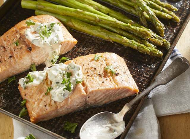 Keto Butter Baked Salmon and Asparagus Recipe