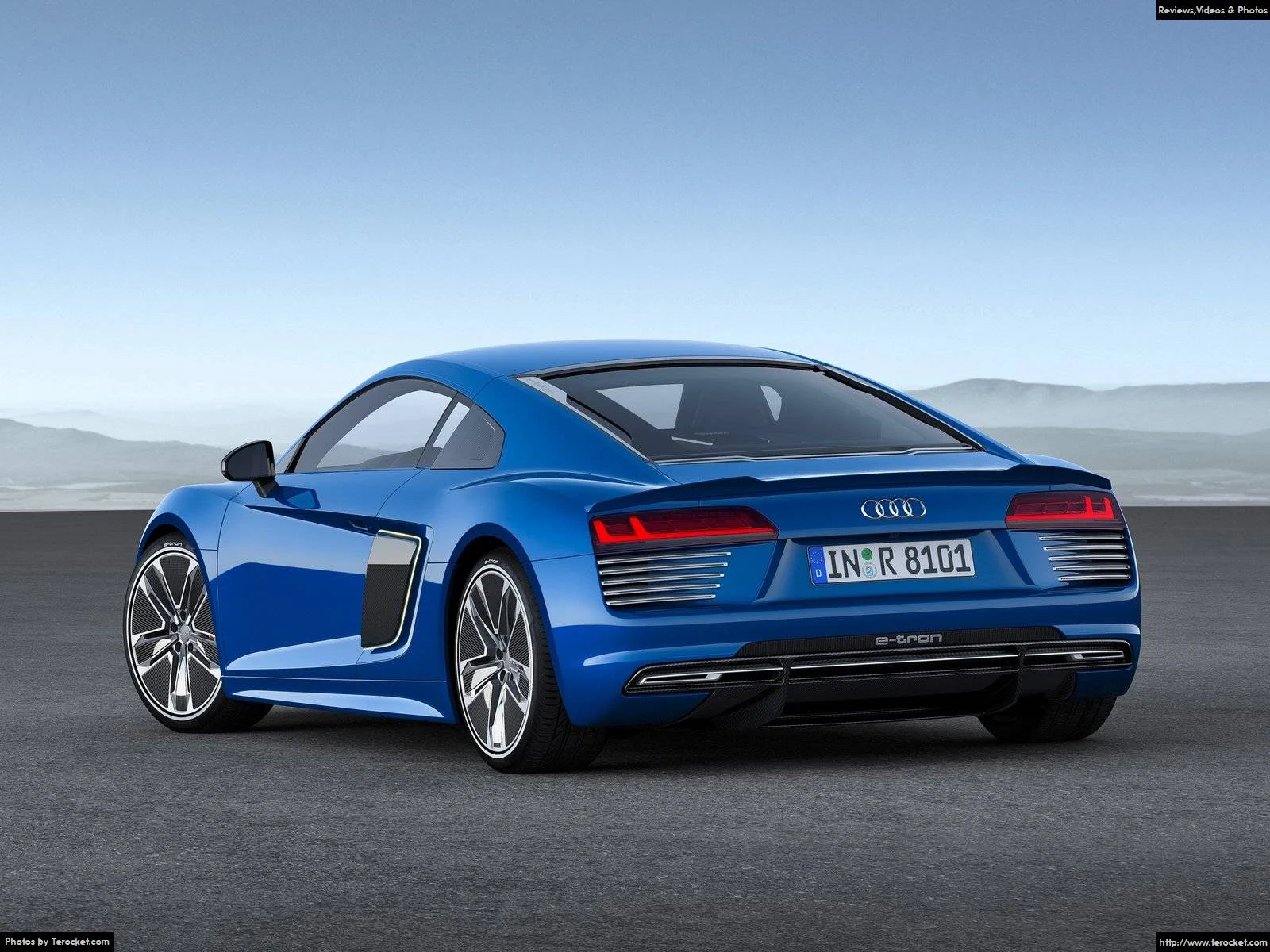 Hình ảnh xe ô tô Audi R8 e-tron 2016 & nội ngoại thất