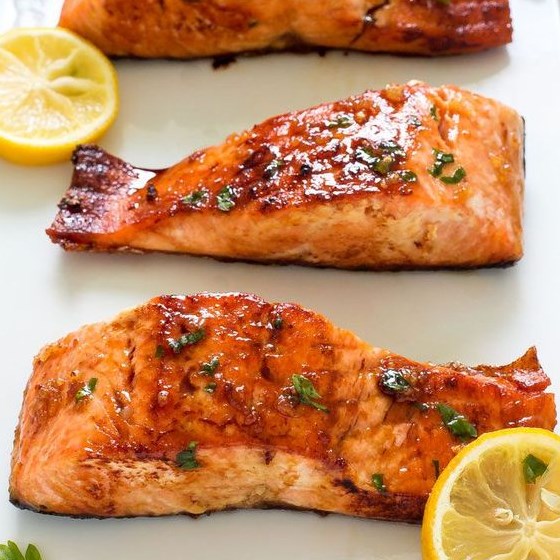 HONEY GARLIC SALMON #Fish #Dinner