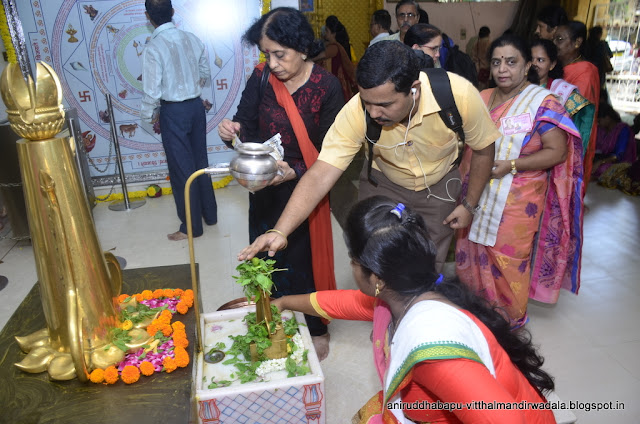 On day of Aashadhi Ekadashi devotees offer Tulsipatra and perform Abhishek on Trivikram at Gurukshetram to seek blessings and Varkaris also go for Pandharpur Vari singing Vithu Mauli tu