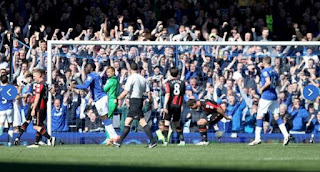 Tom Cleverley scores for Everton v AFC Bournemouth in the Premier League fixture