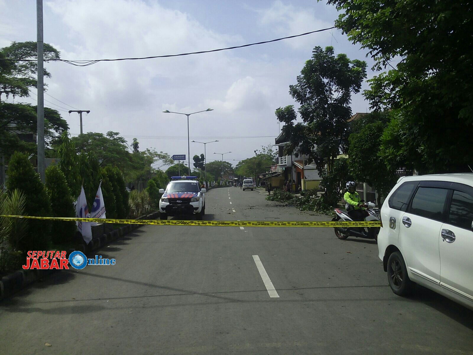 Mobil Tabrak Pohon Seorang Anggota Polisi Tewas SEPUTAR JABAR