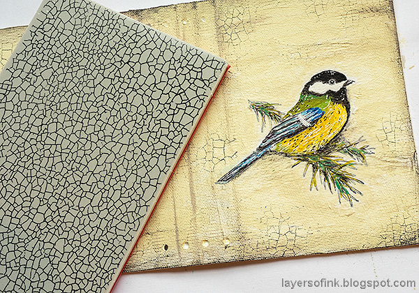 Layers of ink - Chickadee Wrapped Journal Tutorial by Anna-Karin Evaldsson. Tim Holtz Craze stamp.