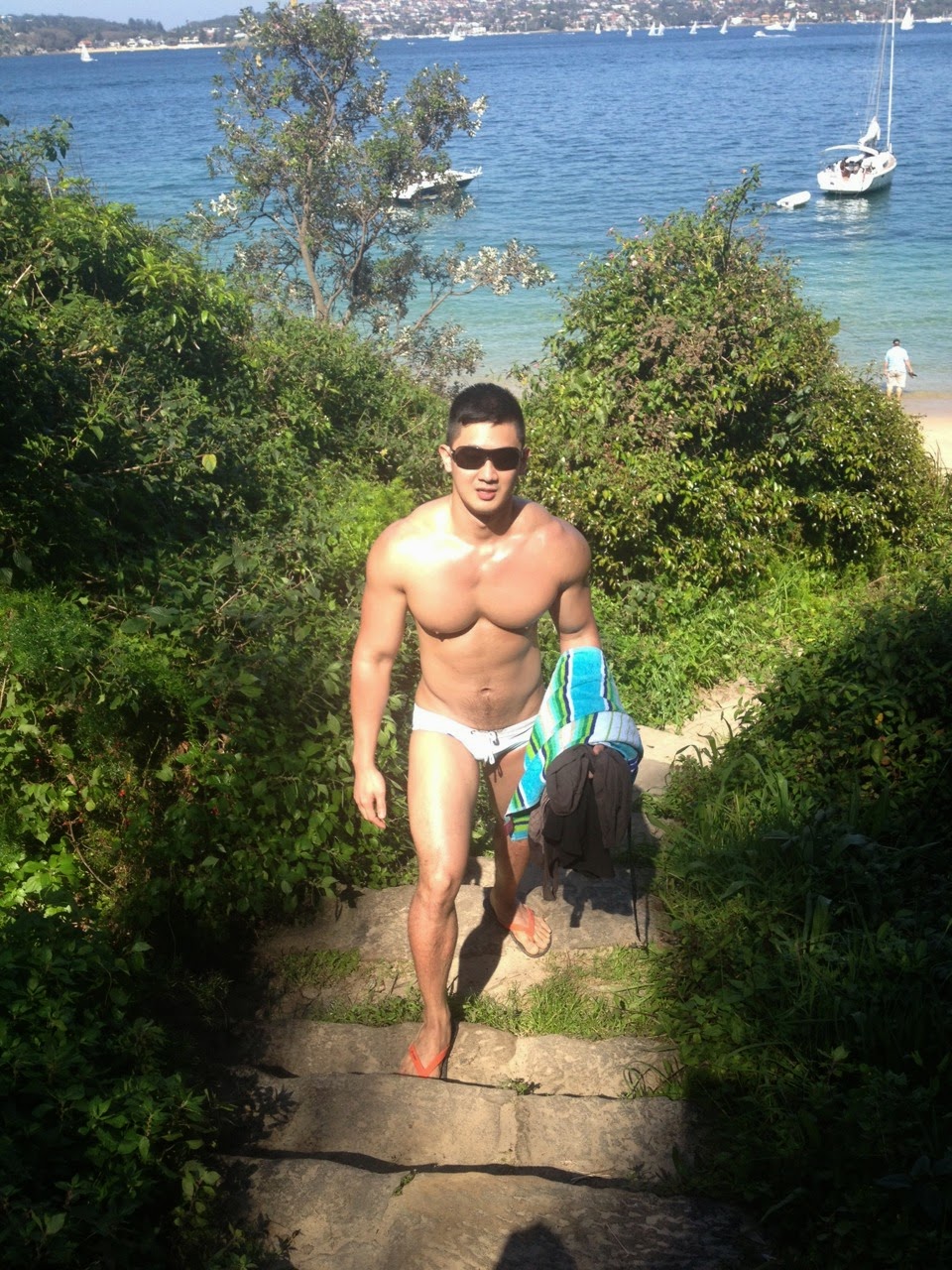 http://gayasiancollection.com/hot-asian-hunks-sam-sharma/