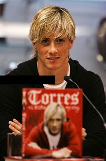 Fernando Torres Faux Hawk Hairstyle Pictures