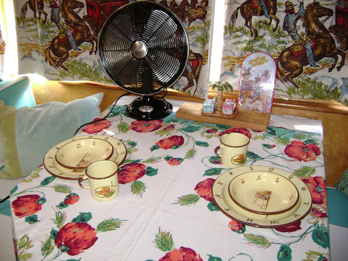 A great vintage tablecloth that I found on eBay - a great deal!
