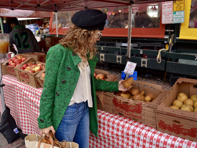 beret with curly hair