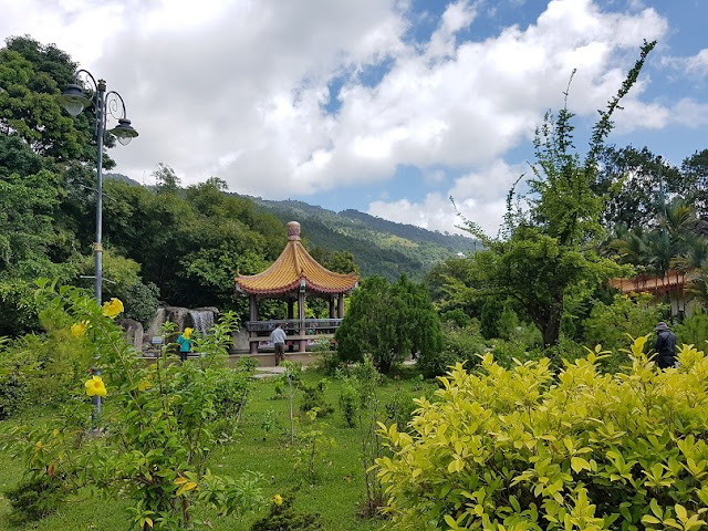 penang kek lok si temple park