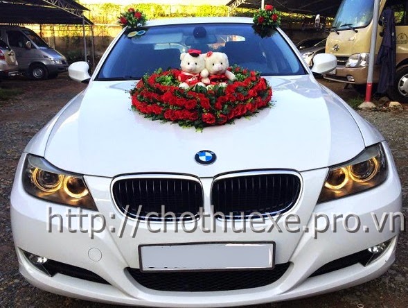 Cho thuê xe cưới BMW 320i - xe hạng sang Đức Vinh Trans 