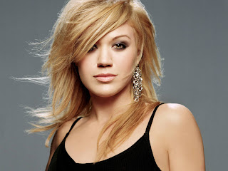 Kelly Clarkson Hairstyle Wallpapers - Celebrity Hairstyle Ideas for Girls