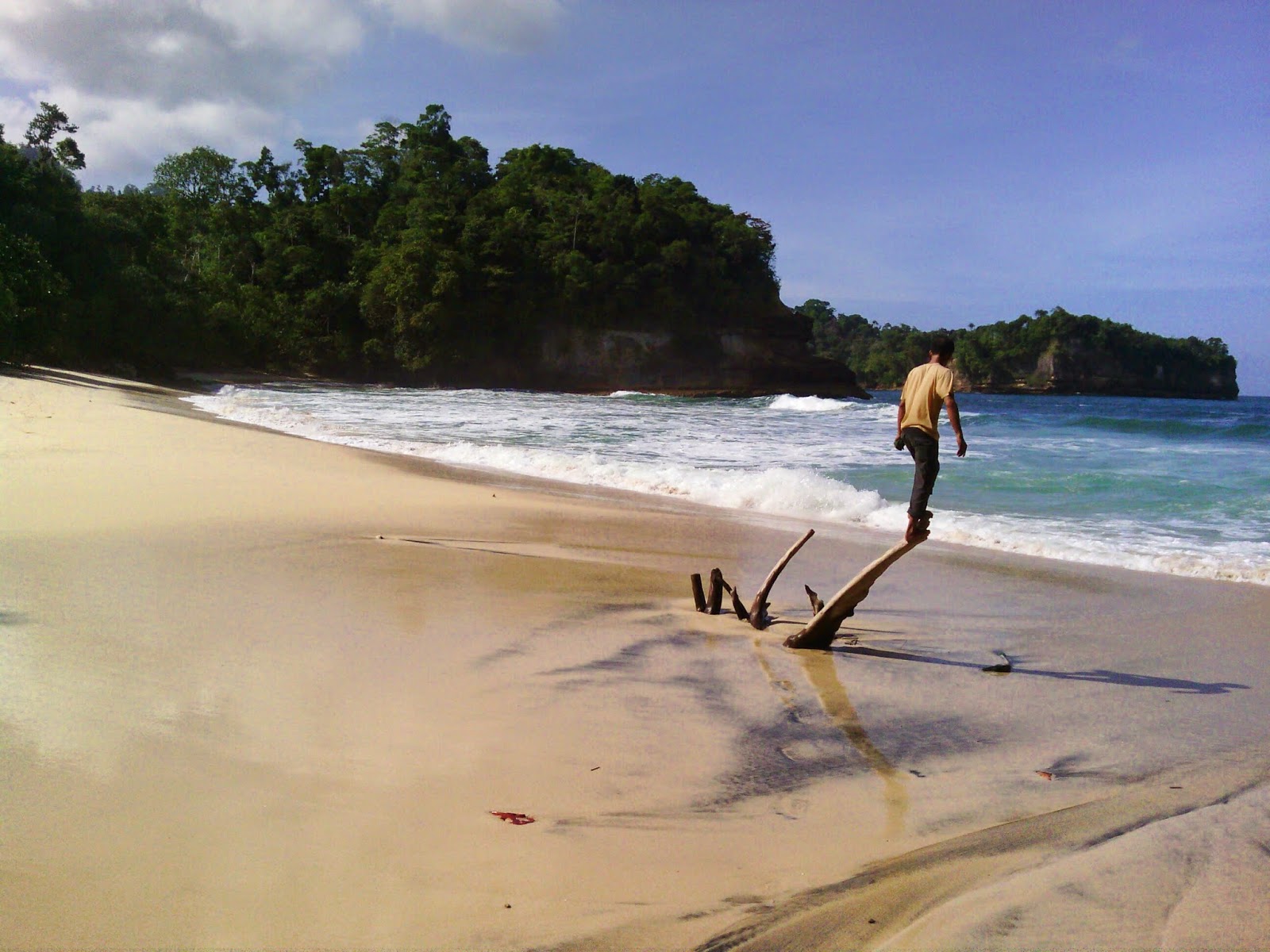 Jejak Kecilku Pantai Sioro Tulungagung 