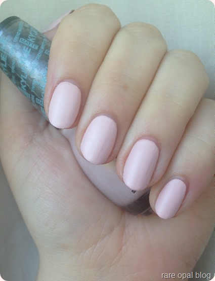 Sinful Colors Kylie Trends Matte in Kitty Pink Nail Polish Kylie Jenner 