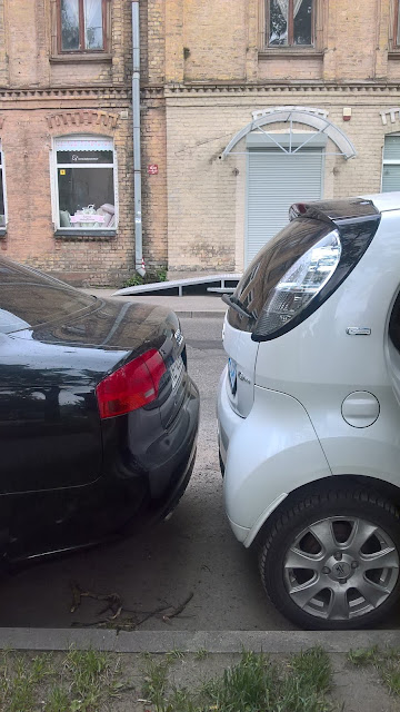 Parking skills with Citroen C-Zero