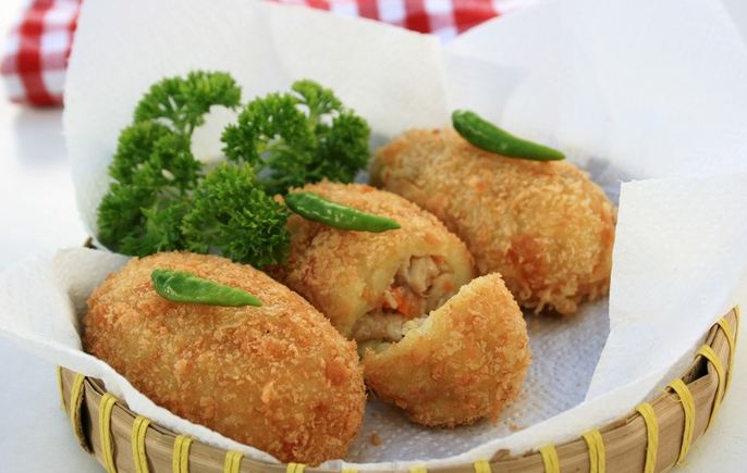 Resepi Kroket Kentang Ayam (Chicken Potato Croquettes Recipe)