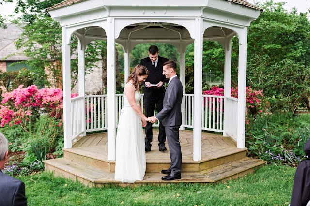 Woodlawn Manor Wedding photographed by Heather Ryan Photography