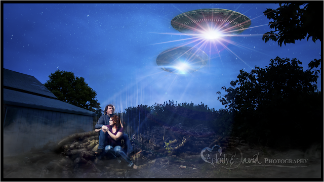 UFO engagement photo