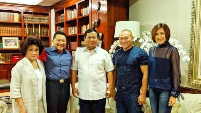 Diam-diam, Prabowo Jamu Hendropriyono