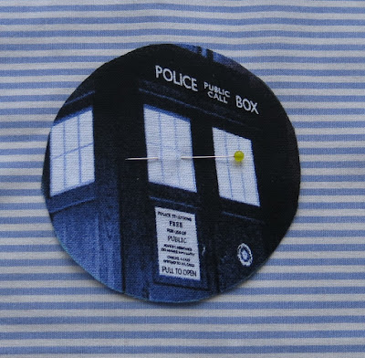 Hand applique circles - Quilty 365 project - Doctor Who day