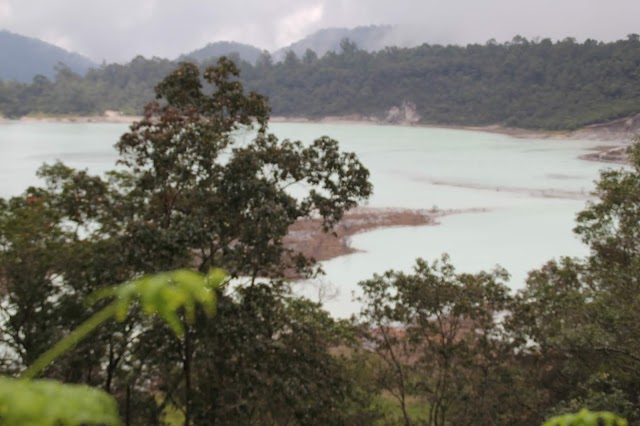 Taman Wisata Alam  Talaga Bodas