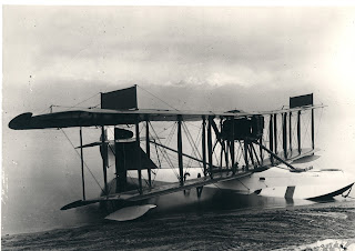 الطائرة ( فيكرز فيمي ) 1917