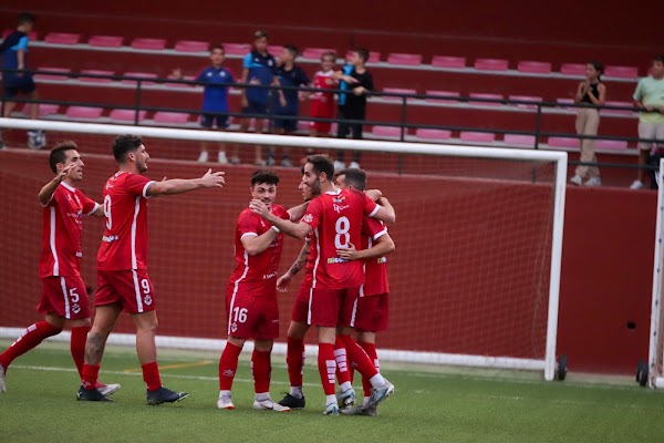 El CD Rincón consigue la primera victoria de la temporada, vence al Almuñécar City (3-0)