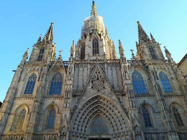 Catedral de la Santa Cruz y Santa Eulalia The Wandering Juan