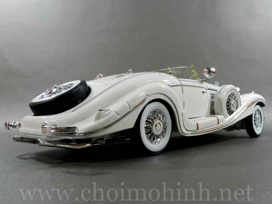 Mercedes-Benz 500 K TYP Specialroadster 1936 1:18 Maisto white back