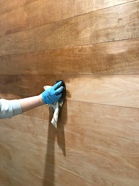How to stain a vertical surface