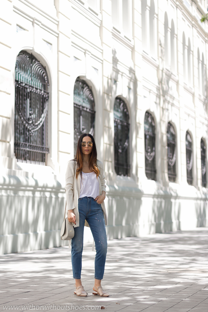 Blogger influencer instagram valencia lifestyle ideas look para combinar jeans mom fit cortos tobilleros Mareg Meltin Pot
