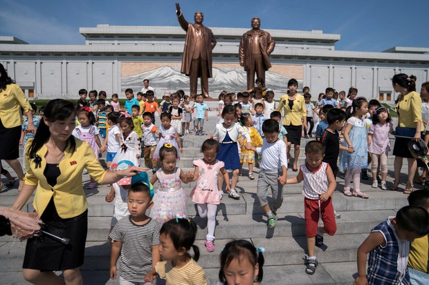 Coreia do Norte obriga cidadãos a mudar de nome para um soar mais ideológico