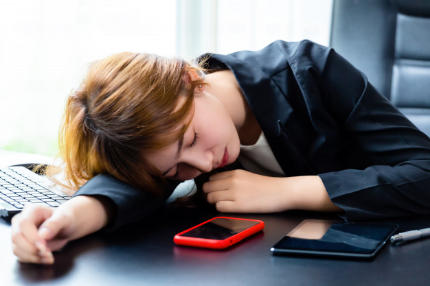 SALUD: Quedarse dormido varias veces en el día puede ser síntoma de Narcolepsia (19 de marzo, Día Mundial del Sueño).